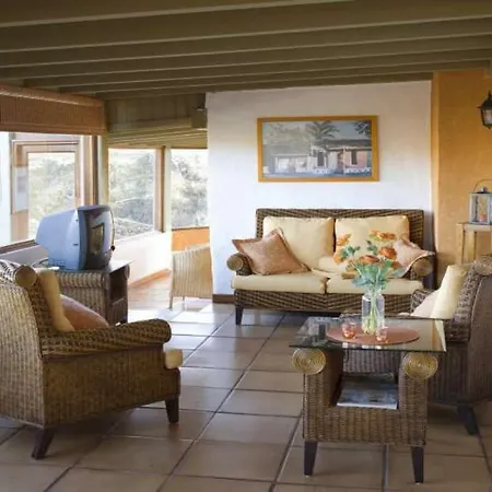 فيلة El Pinar Sleeps 4 Pool Wifi T691424 *